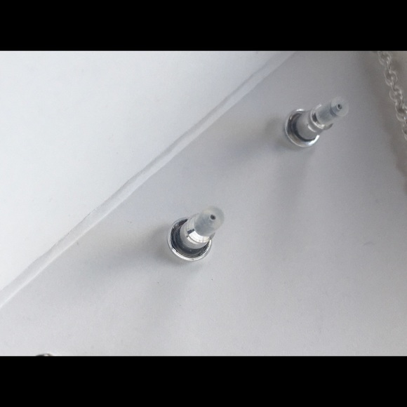 Necklace and Earring Set - Picture 3 of 3